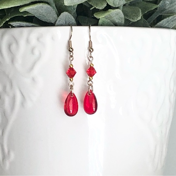 New Blood Red Crimson Dangle Drop Glass Teardrop Earrings Faceted Bicone Beads - Picture 3 of 11